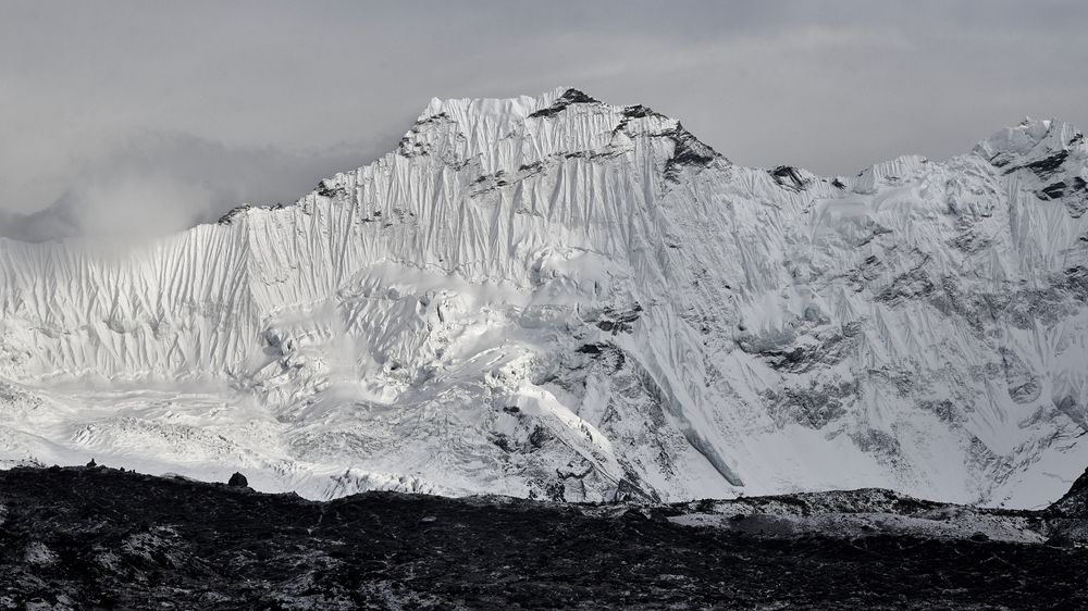 Počasí vysvobodilo české horolezce z ledového sevření v Himálaji